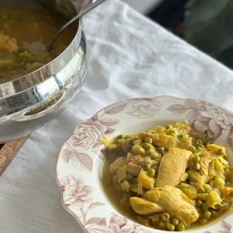 Lemon chicken and peas
